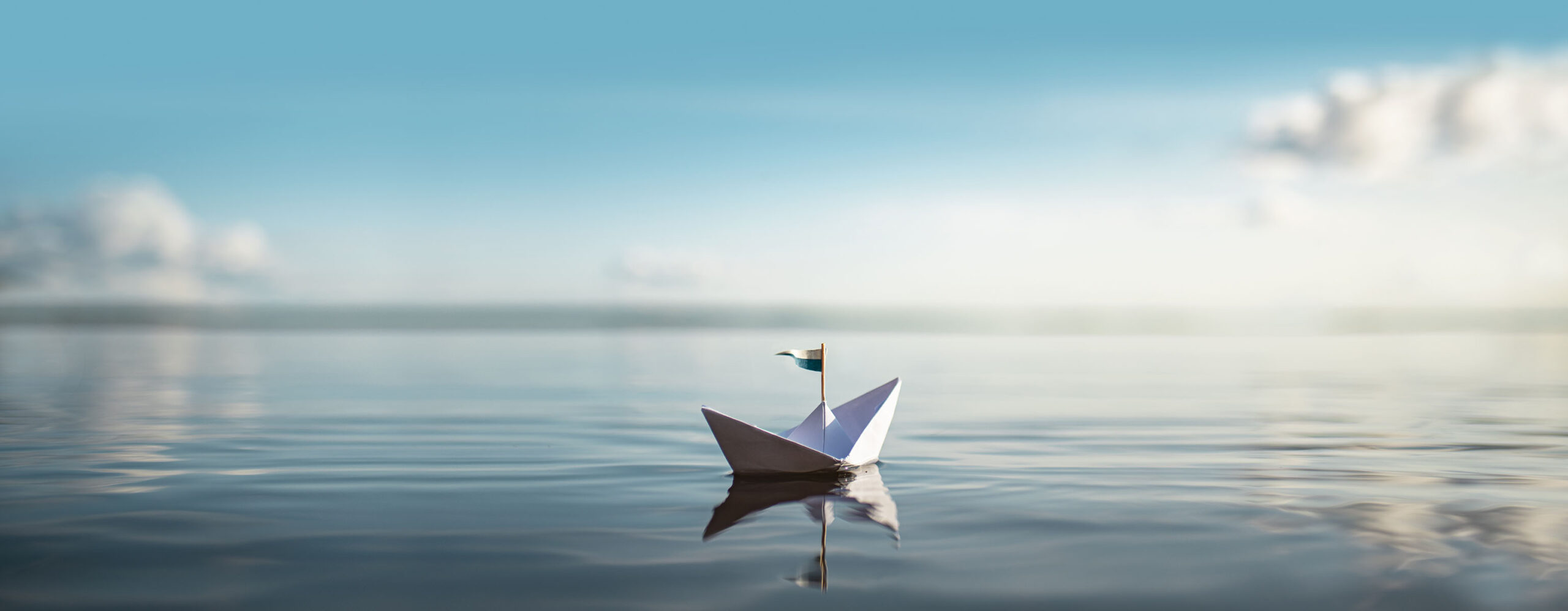 Wie ein Boot auf stürmischer See –  Achtsamkeit als hilfreiches Mittel, den Kurs zu halten